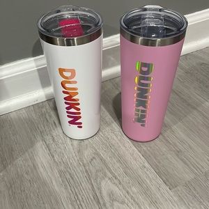 2 HOT/COLD Dunkin Cups
